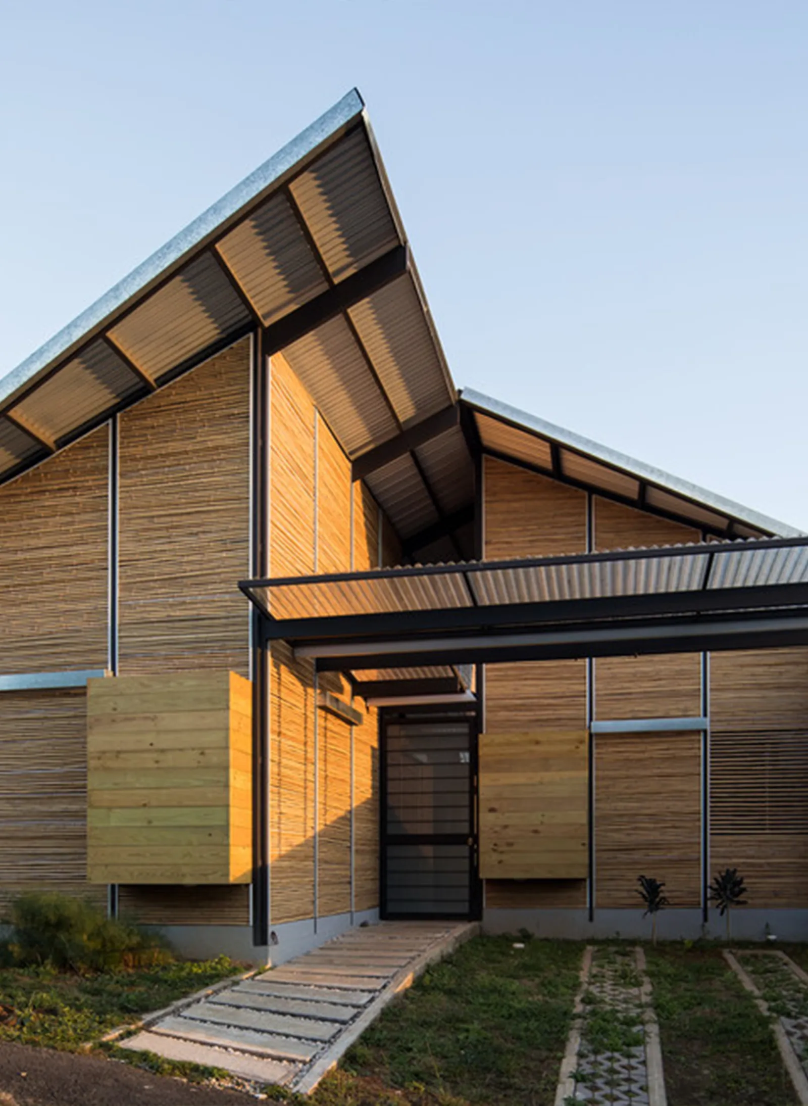 Casa moderna de madera con calefacción residencial a pellets